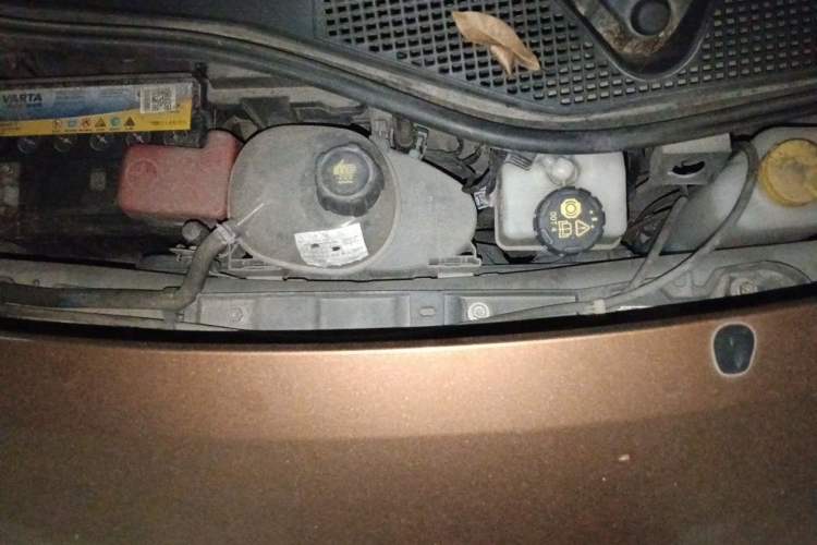 Used smart forfour 2016 1.0L 52 kW Dynamic Edition Engine Bay