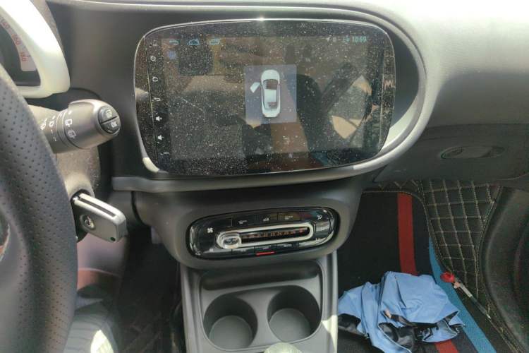 Used smart forfour 2016 1.0L 52 kW Dynamic Edition Audio And AC Panel