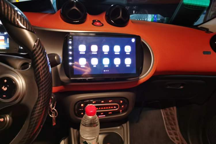 Used smart forfour 2016 1.0L 52 kW Passion Edition Audio And AC Panel