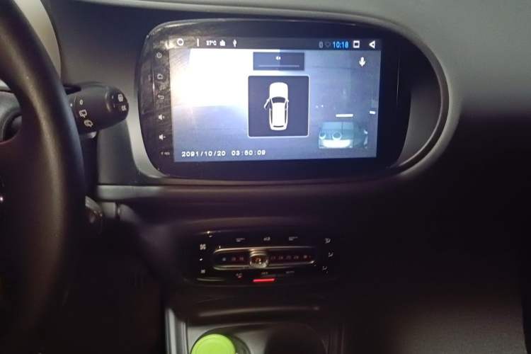 Used smart forfour 2016 1.0L 52 kW Dynamic Edition Audio And AC Panel