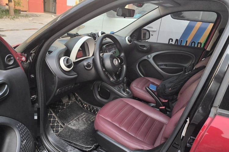 Used smart forfour 2016 1.0L 52 kW Dynamic Edition Driver Seat