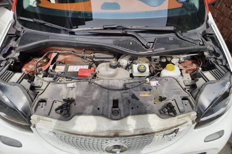 Used smart forfour 2016 1.0L 52 kW Passion Edition Engine Bay