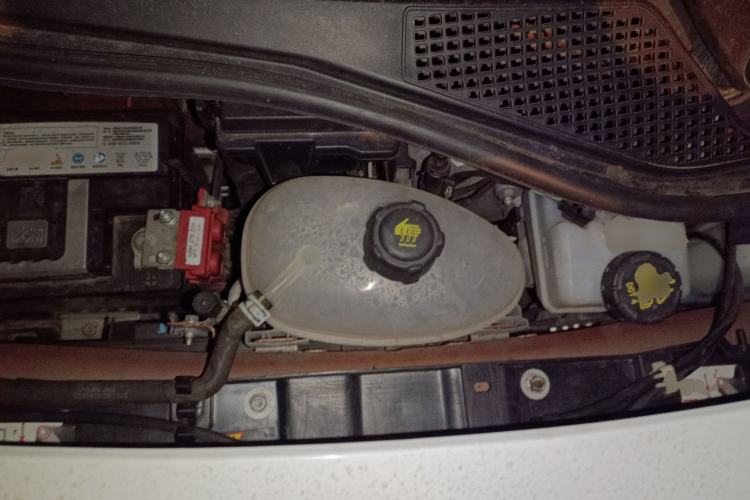 Used smart forfour 2016 0.9T 66 kW Pioneer Edition Engine Bay