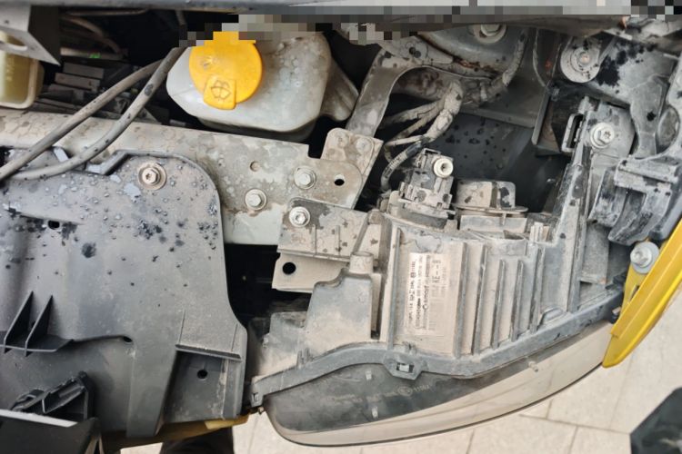 Used smart forfour 2016 1.0L 52 kW Passion Edition Engine Bay Left