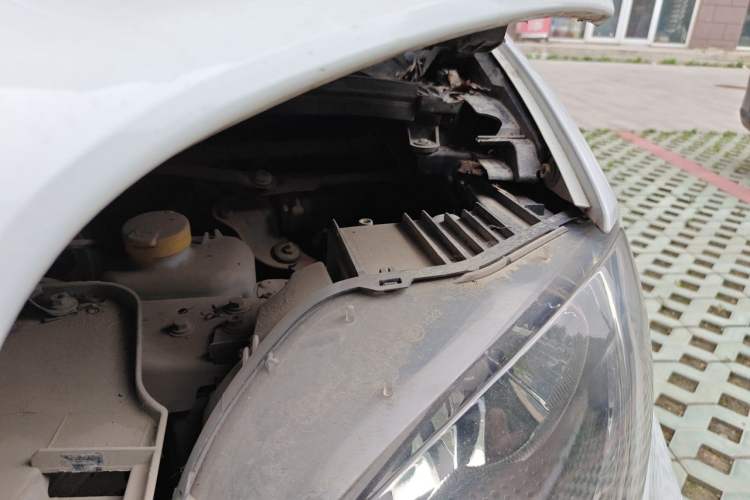 Used smart forfour 2016 1.0L 52 kW Dynamic Edition Engine Bay Left