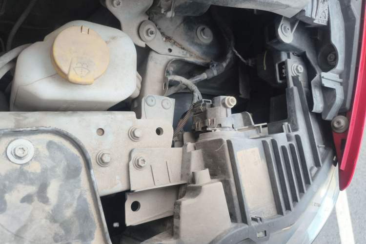 Used smart forfour 2016 0.9T 66 kW Pioneer Edition Engine Bay Left