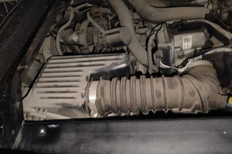 Used smart forfour 2016 1.0L 52 kW Dynamic Edition Engine Bay Right