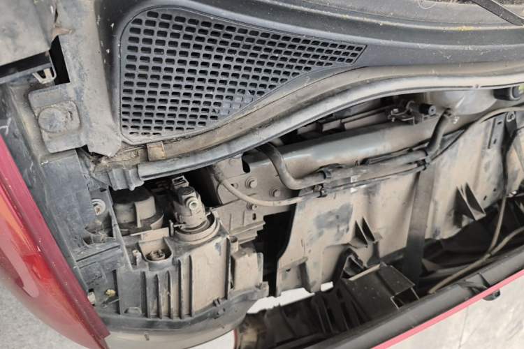 Used smart forfour 2016 1.0L 52 kW Dynamic Edition Engine Bay Right