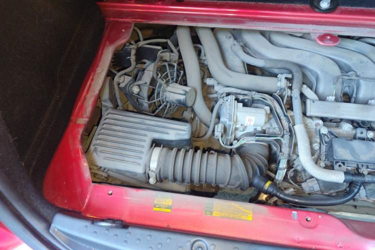 Used smart forfour 2016 1.0L 52 kW Passion Edition Engine Bay Right
