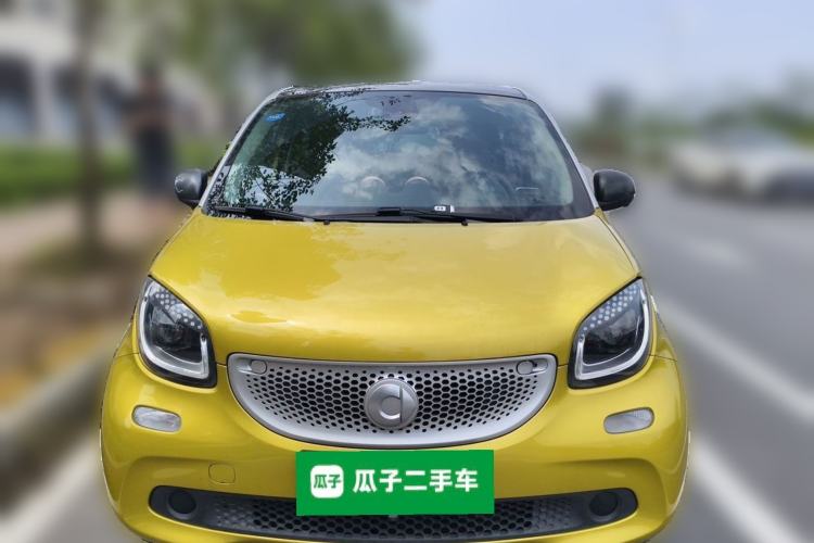 Used smart forfour 2016 0.9T 66 kW Pioneer Edition Front