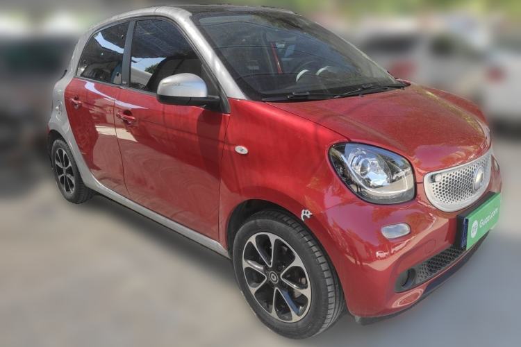 Used smart forfour 2016 1.0L 52 kW Passion Edition Front Right 45 Deg