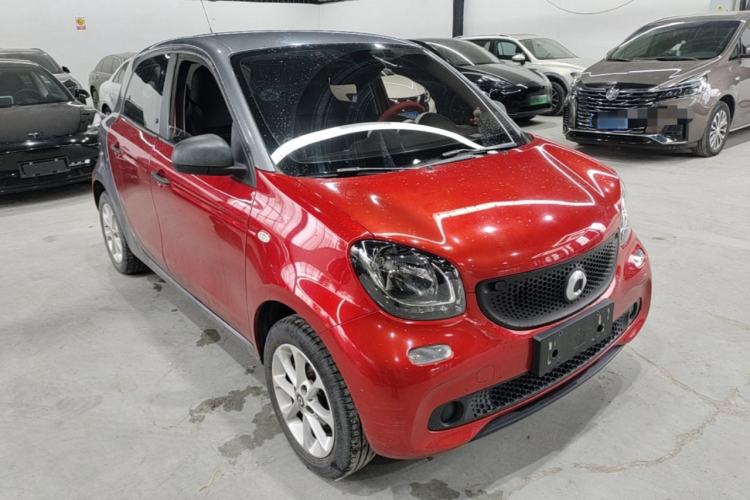 Used smart forfour 2016 1.0L 52 kW Dynamic Edition Front Right 45 Deg