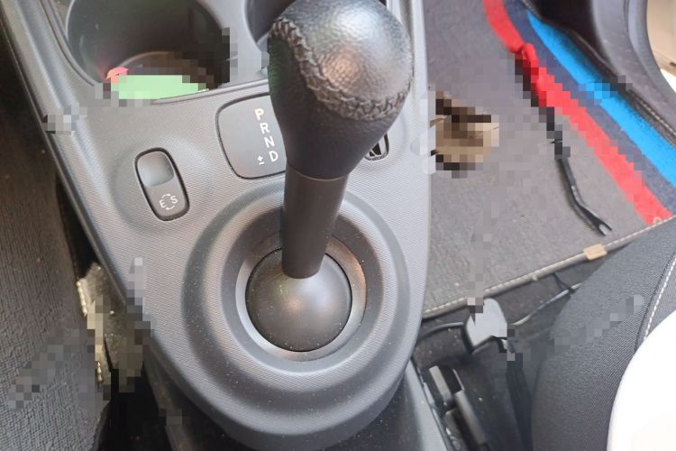Used smart forfour 2016 1.0L 52 kW Passion Edition Gear Lever