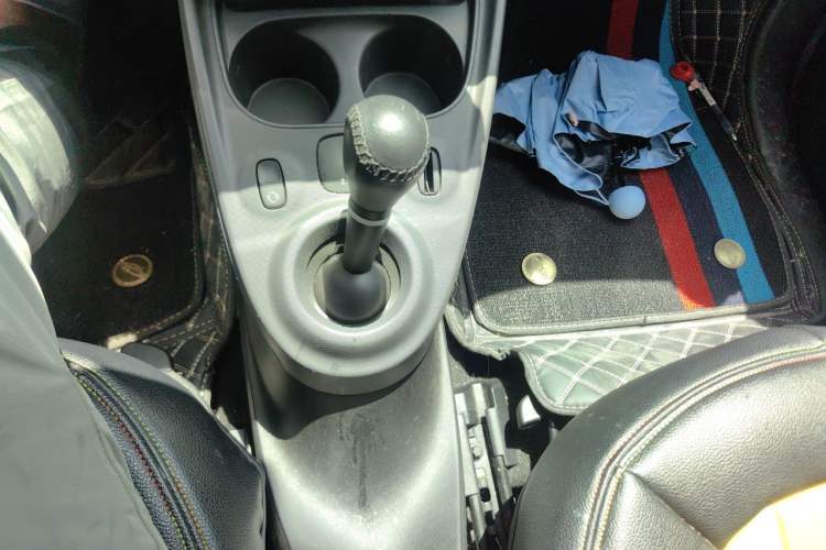 Used smart forfour 2016 1.0L 52 kW Dynamic Edition Gear Lever