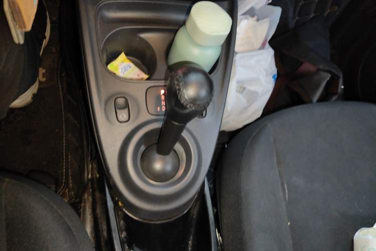 Used smart forfour 2016 1.0L 52 kW Dynamic Edition Gear Lever