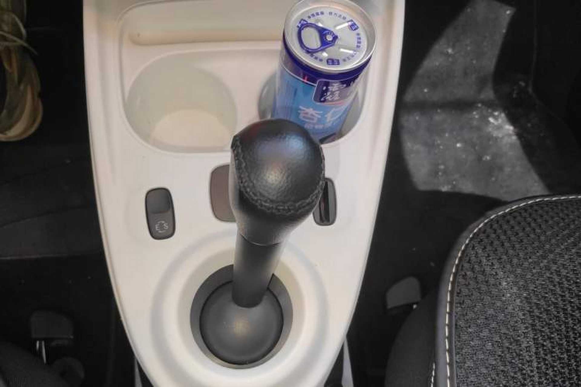 Used smart forfour 2016 1.0L 52 kW Passion Edition Gear Lever
