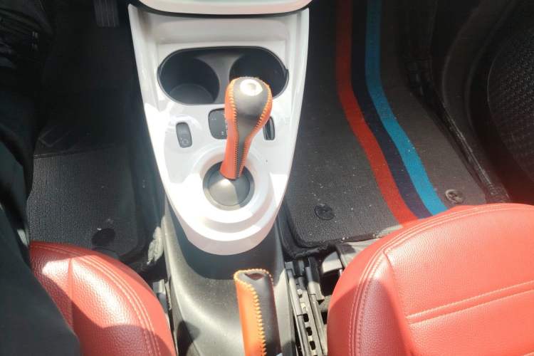 Used smart forfour 2016 1.0L 52 kW Dynamic Edition Gear Lever