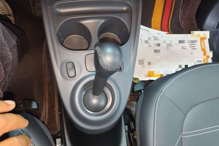 Used smart forfour 2016 0.9T 66 kW Pioneer Edition Gear Lever