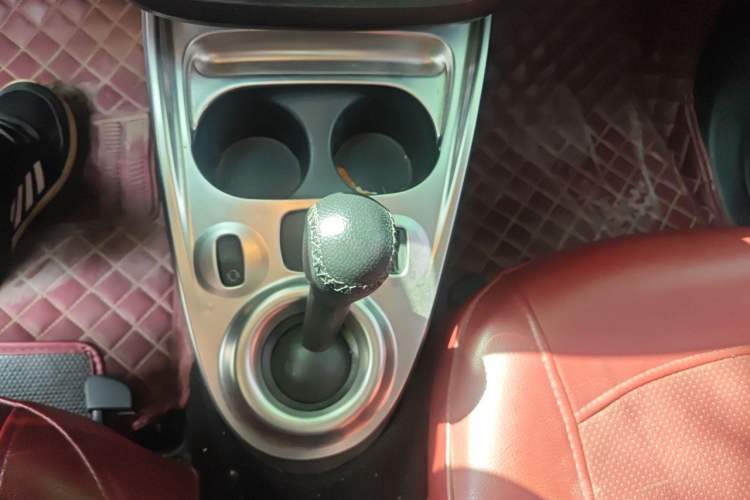 Used smart forfour 2016 1.0L 52 kW Passion Edition Gear Lever