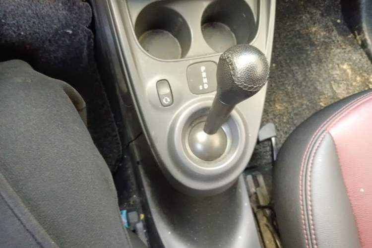 Used smart forfour 2016 1.0L 52 kW Dynamic Edition Gear Lever