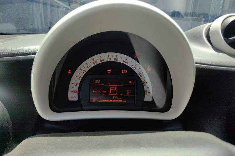 Used smart forfour 2016 1.0L 52 kW Dynamic Edition Instrument Cluster