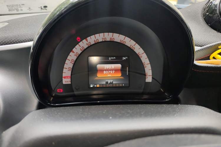 Used smart forfour 2016 1.0L 52 kW Passion Edition Instrument Cluster