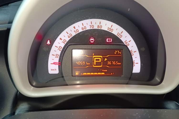 Used smart forfour 2016 1.0L 52 kW Dynamic Edition Instrument Cluster