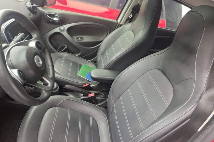 Used smart forfour 2016 0.9T 66 kW Pioneer Edition Left Front Seat
