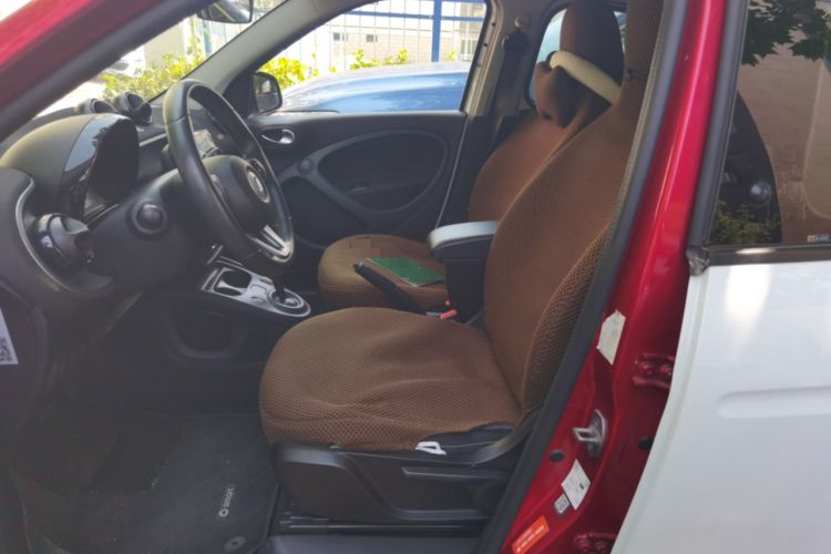 Used smart forfour 2016 1.0L 52 kW Passion Edition Left Front Seat