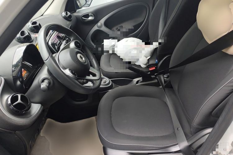 Used smart forfour 2016 1.0L 52 kW Passion Edition Left Front Seat