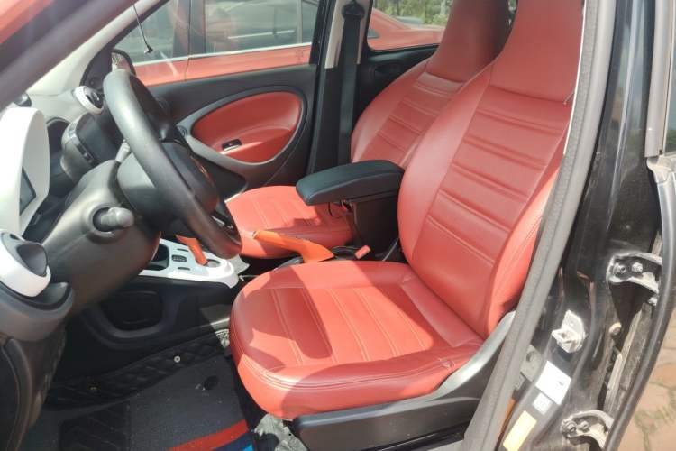 Used smart forfour 2016 1.0L 52 kW Dynamic Edition Left Front Seat