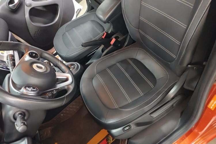 Used smart forfour 2016 0.9T 66 kW Pioneer Edition Left Front Seat