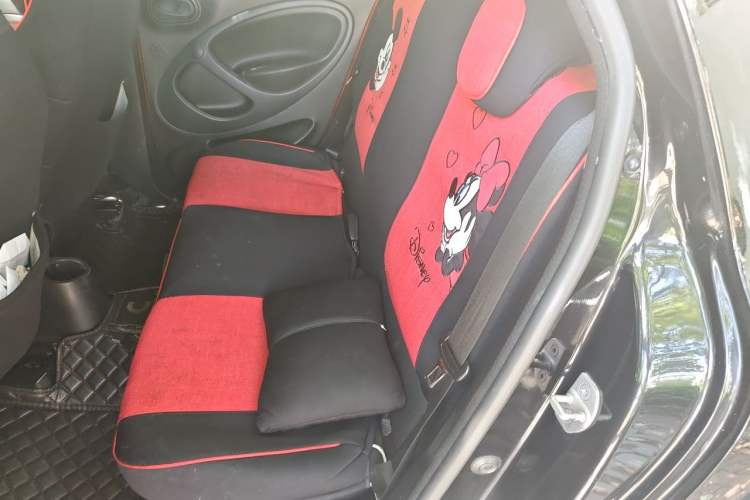 Used smart forfour 2016 1.0L 52 kW Dynamic Edition Left Rear Seat