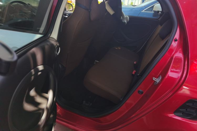 Used smart forfour 2016 1.0L 52 kW Passion Edition Left Rear Seat