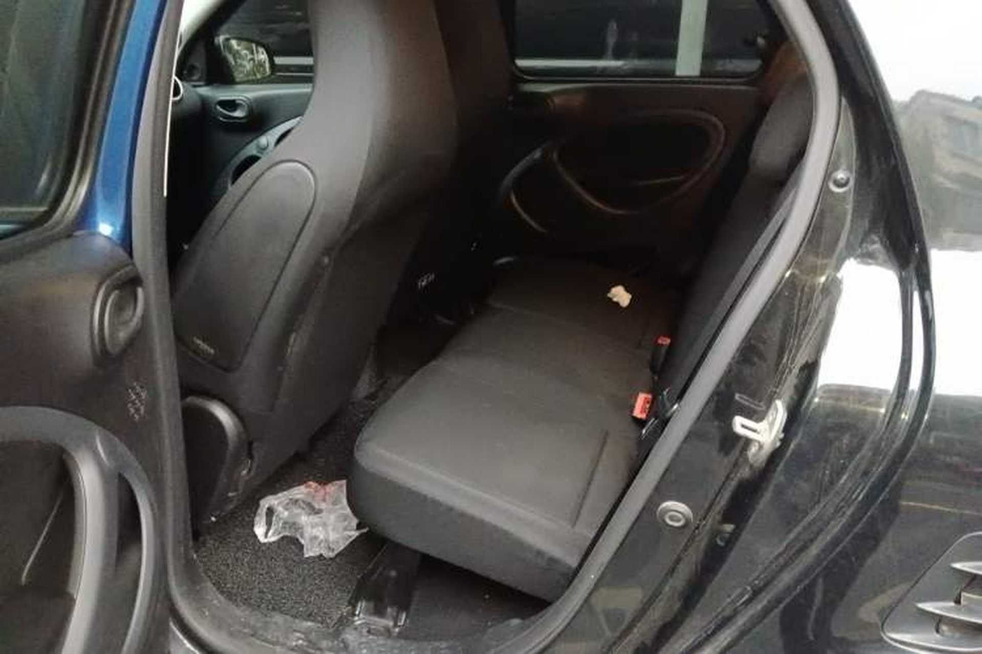 Used smart forfour 2016 1.0L 52 kW Dynamic Edition Left Rear Seat