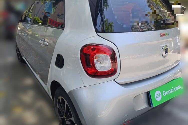 Used smart forfour 2016 1.0L 52 kW Passion Edition Rear Left 45 Deg