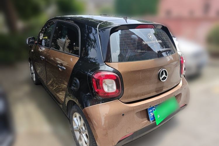 Used smart forfour 2016 1.0L 52 kW Dynamic Edition Rear Left 45 Deg