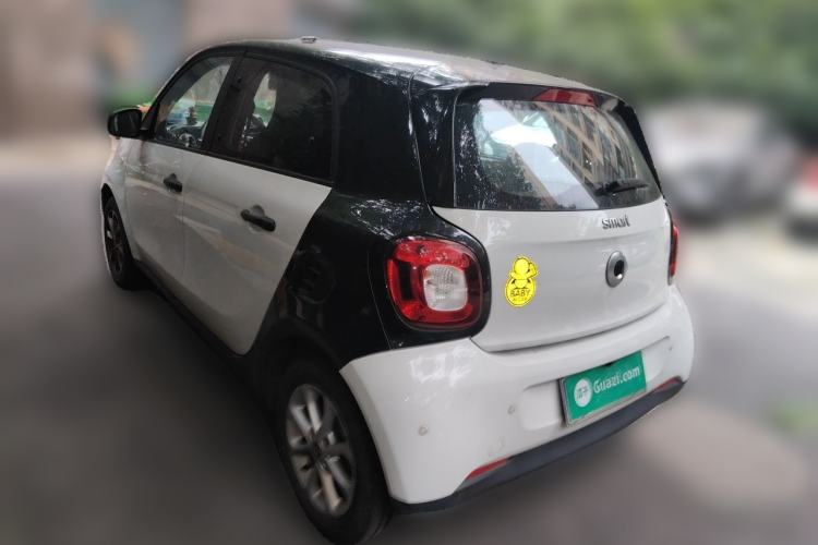 Used smart forfour 2016 1.0L 52 kW Dynamic Edition Rear Left 45 Deg