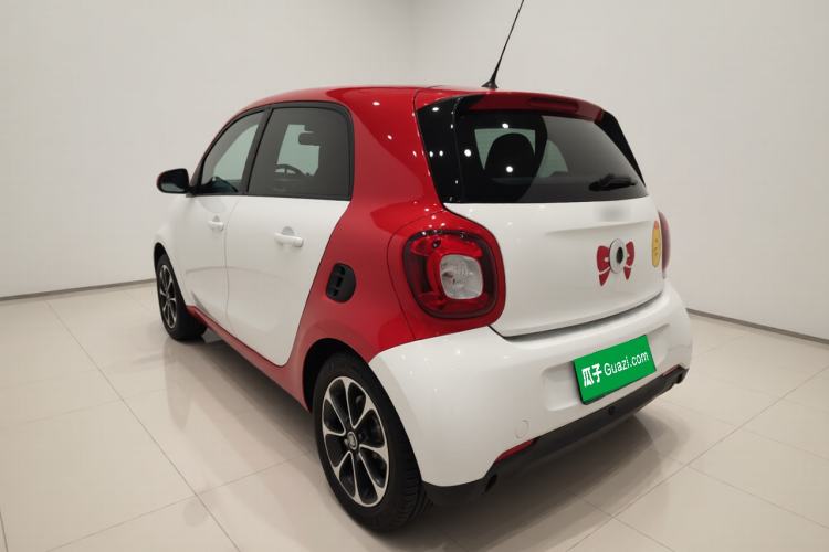 Used smart forfour 2016 1.0L 52 kW Passion Edition Rear Left 45 Deg