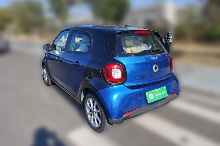 Used smart forfour 2016 1.0L 52 kW Dynamic Edition Rear Left 45 Deg