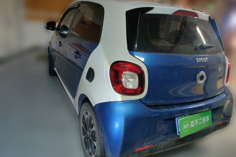 Used smart forfour 2016 1.0L 52 kW Passion Edition Rear Left 45 Deg