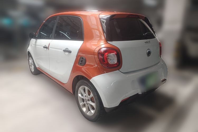 Used smart forfour 2016 1.0L 52 kW Dynamic Edition Rear Left 45 Deg