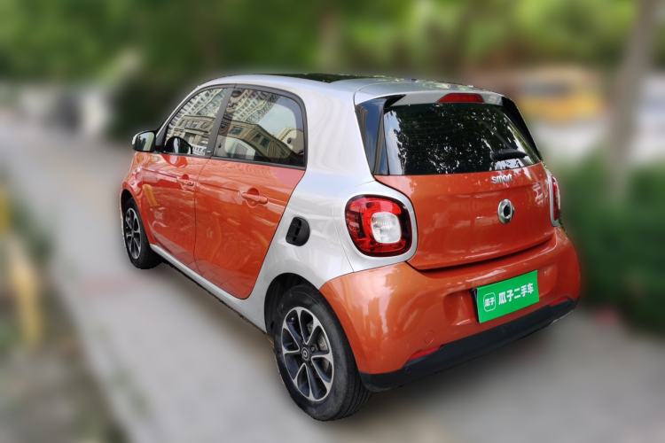 Used smart forfour 2016 1.0L 52 kW Passion Edition Rear Left 45 Deg