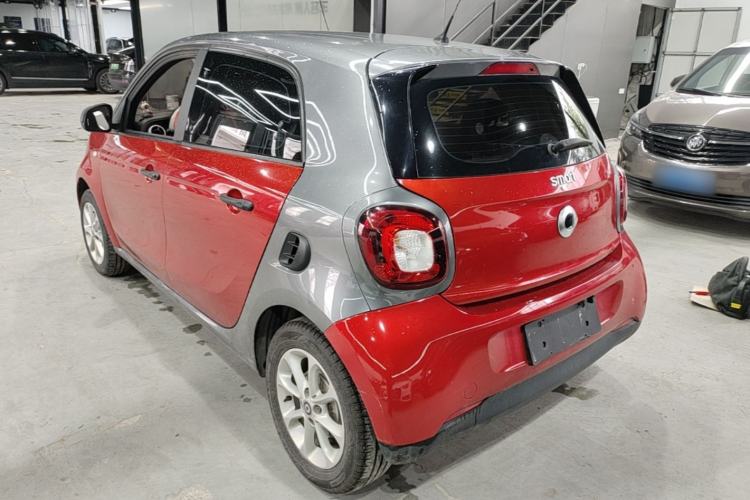 Used smart forfour 2016 1.0L 52 kW Dynamic Edition Rear Left 45 Deg