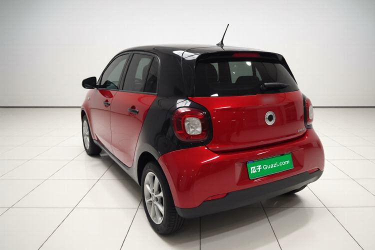 Used smart forfour 2016 1.0L 52 kW Dynamic Edition Rear Left 45 Deg