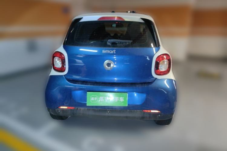 Used smart forfour 2016 1.0L 52 kW Passion Edition Rear