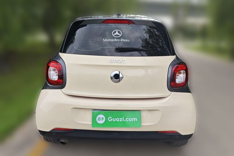 Used smart forfour 2016 1.0L 52 kW Passion Edition Rear