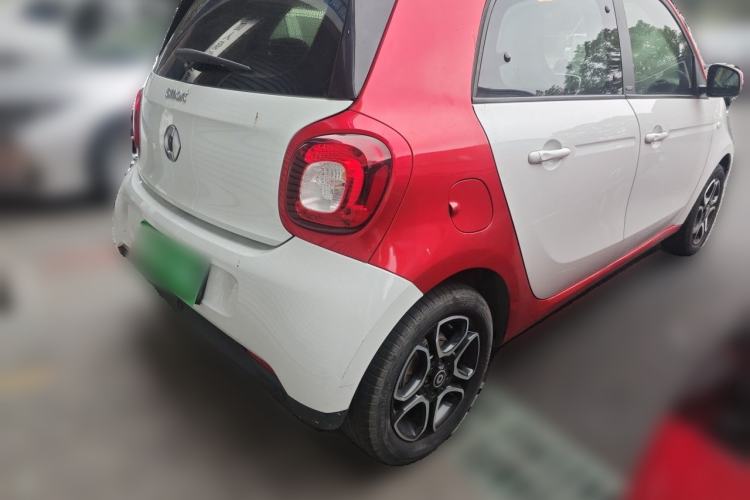 Used smart forfour 2016 0.9T 66 kW Pioneer Edition Rear Right 45 Deg