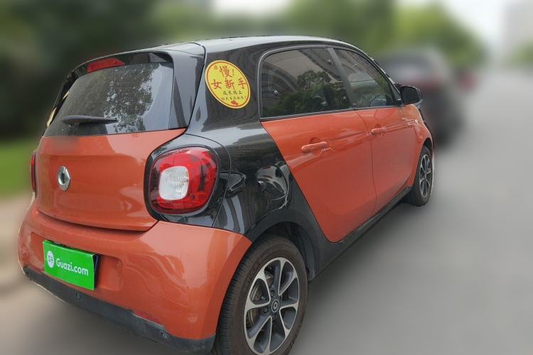 Used smart forfour 2016 1.0L 52 kW Passion Edition Rear Right 45 Deg