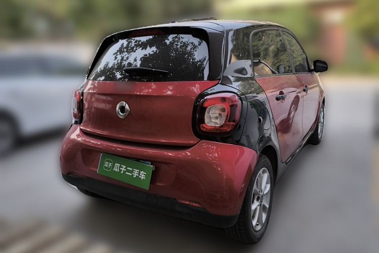 Used smart forfour 2016 1.0L 52 kW Dynamic Edition Rear Right 45 Deg
